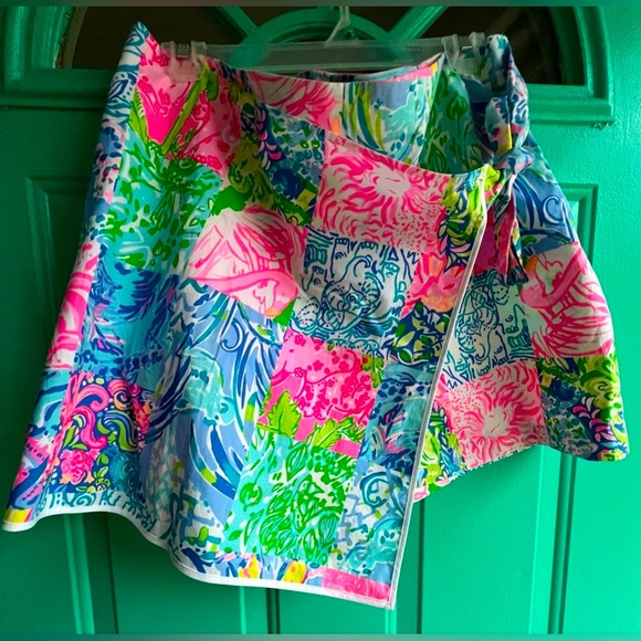 Lilly Pulitzer Pants - NWOT Lilly Pulitzer Simona Skort - Pop Up Back Together Again Patch - 14
